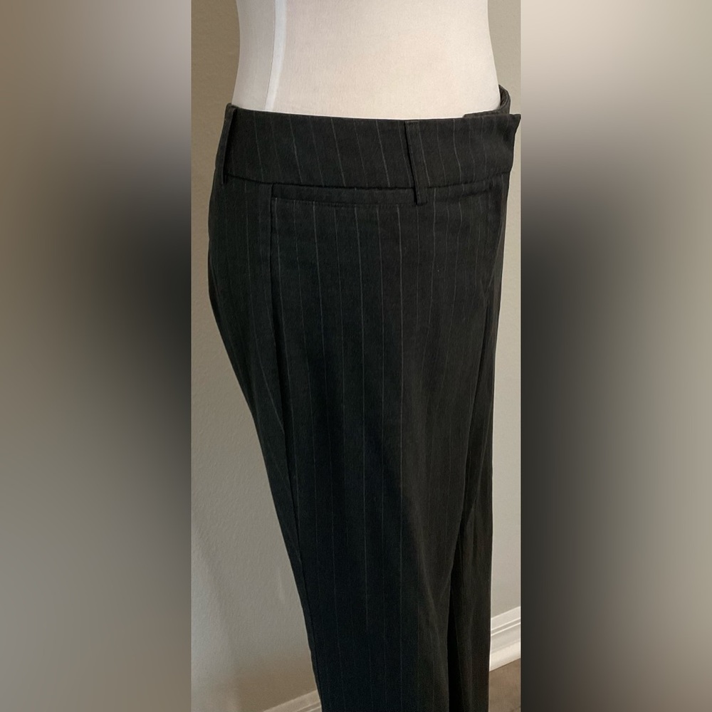 New York & Company Gray Pinstripe Wide Leg Pants - Picture 7 of 12